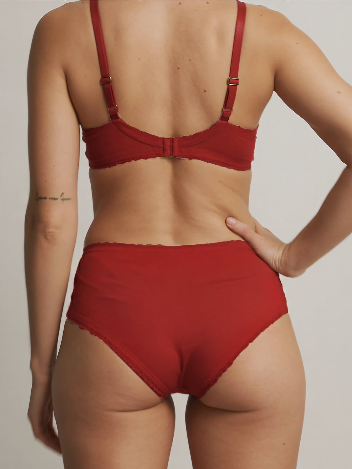 Everyday brief - Coton biologique | 100% anti-fuite, jour & nuit | Rouge | culotte menstruelle