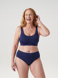 High Waist Brief blauw, vooraanzicht aan model
